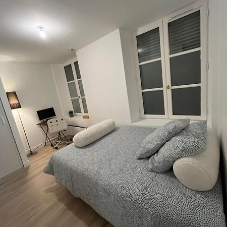 Chambre Chez Habitant Douche Wc Prives - Calme - Terrasse Saint-Germain-en-Laye Zewnętrze zdjęcie